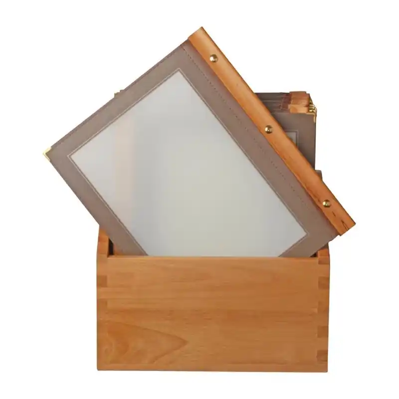 Beperkte Voorraad Securit menumappen set met houten box A4 bruin
