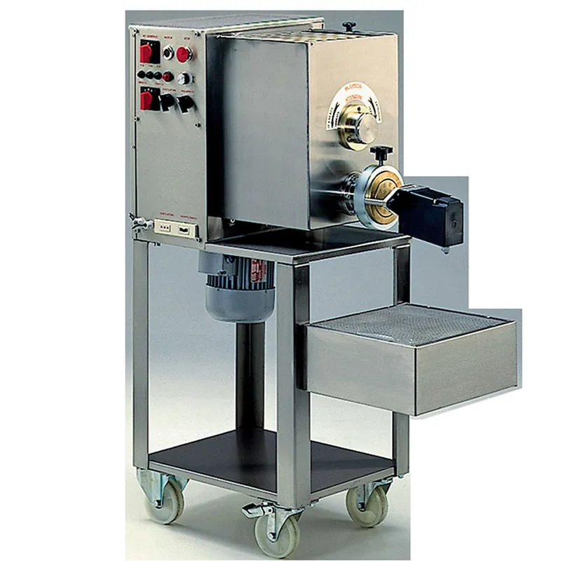 Automatische pasta-machine 15-18kg/u Op = Op