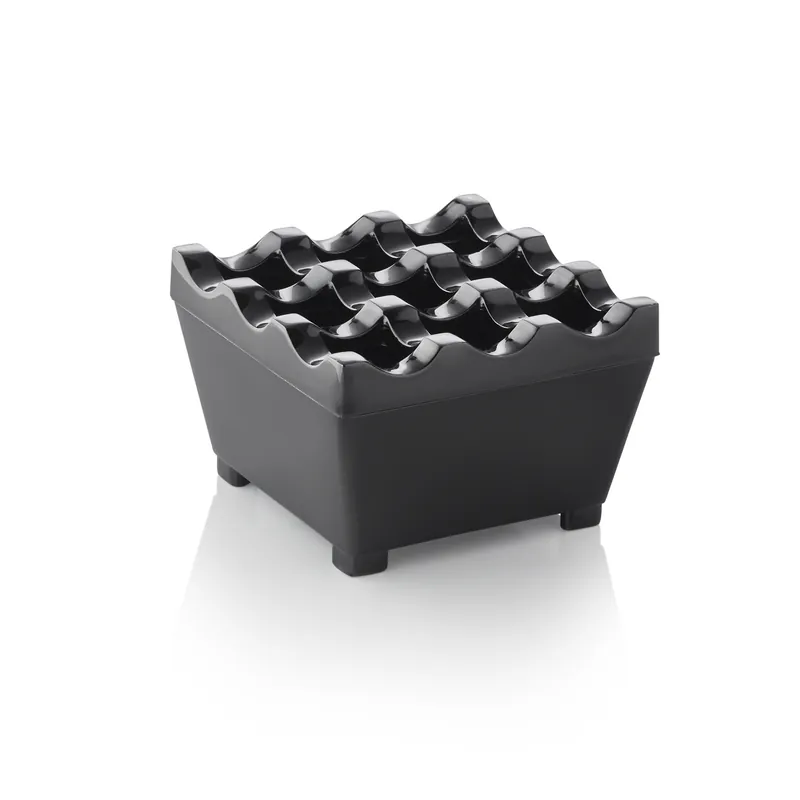 Op = Op Winddichte asbak, 7,5 x 7,5 x 4,5 cm, zwart gechromeerd, zinkgiet